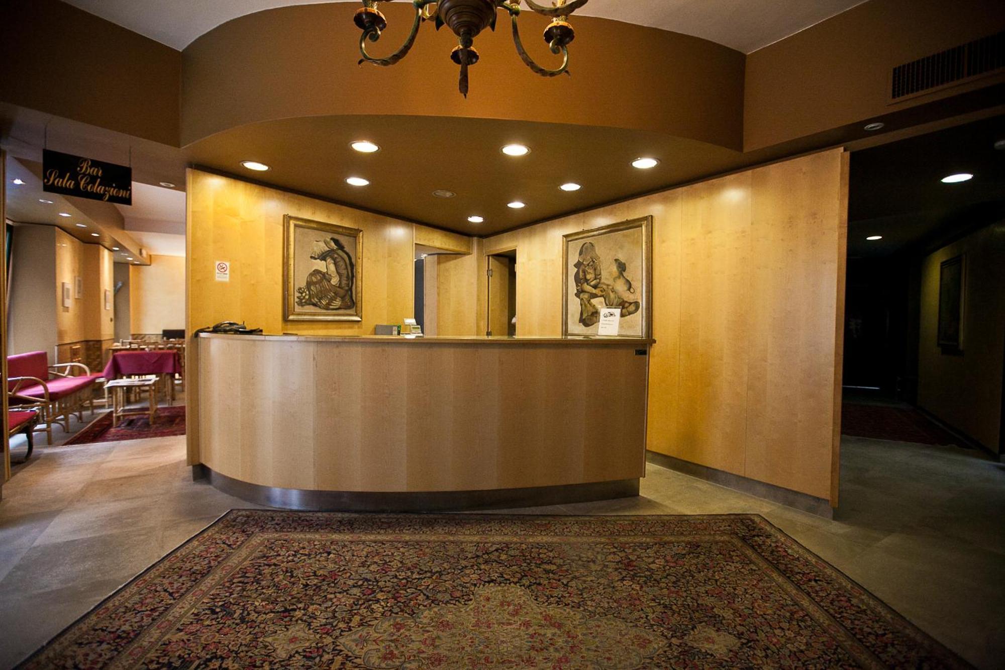 אסטי Hotel Rainero מראה חיצוני תמונה