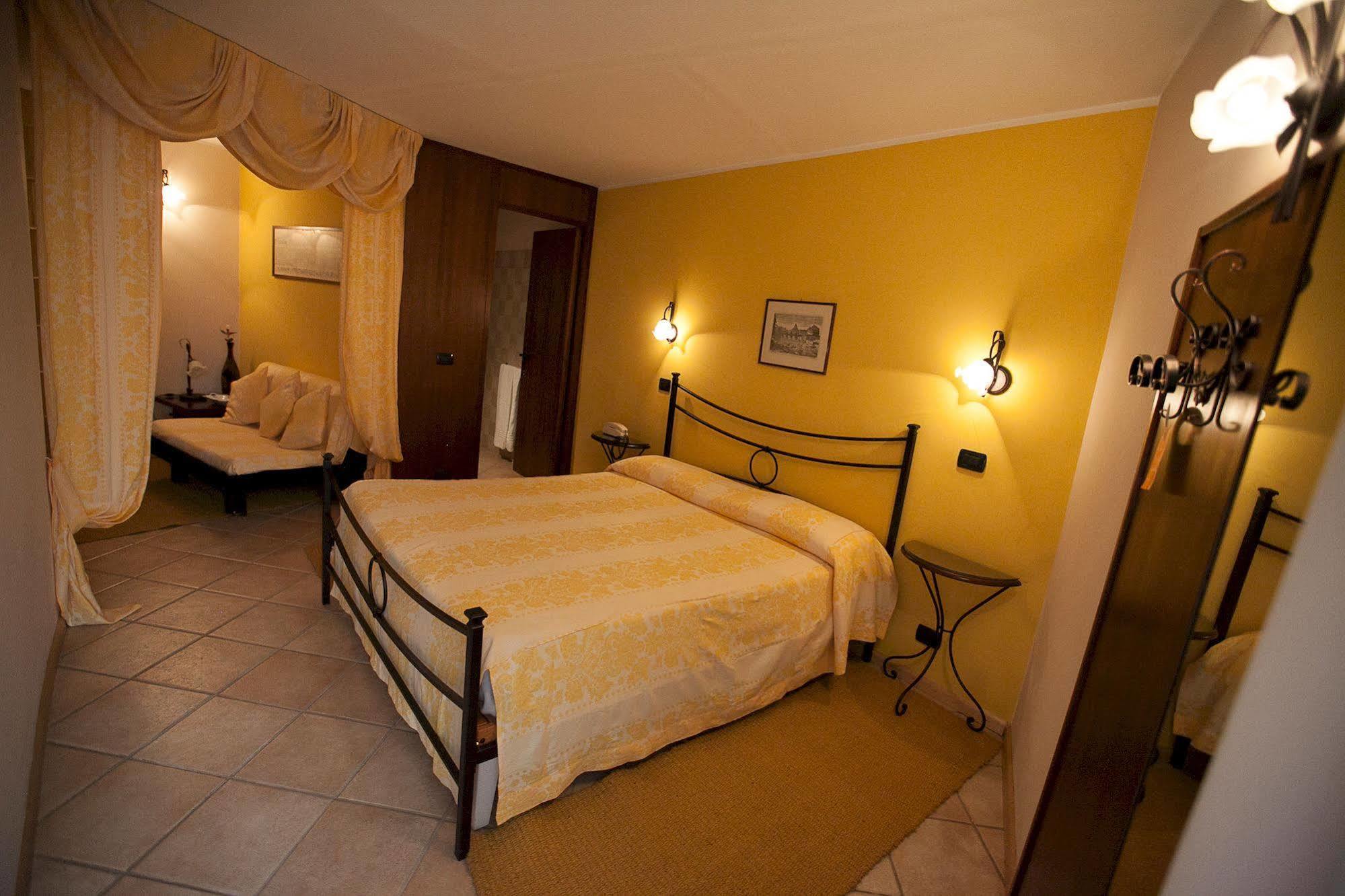 אסטי Hotel Rainero מראה חיצוני תמונה